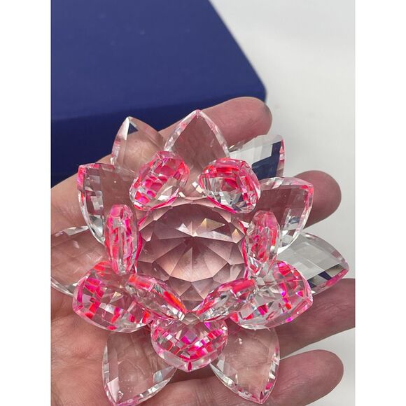 Vintage Crystal Lotus Flower Pink Decoration Paperweight Centerpiece ~Glows~ NOS - Picture 6 of 8